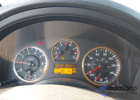 2013 Nissan Armada Platinum z USA, uszkodzony, nr VIN 5N1AA0NE3DN605575